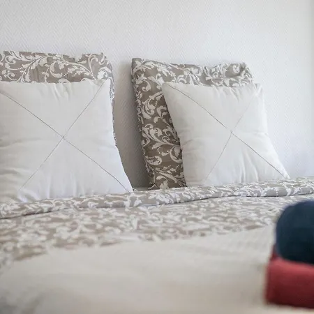 Rocamare - Piscine Toit Terrasse- Parking Prive Appartamento *