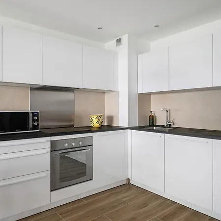 Appartamento Rocamare - Piscine Toit Terrasse- Parking Prive